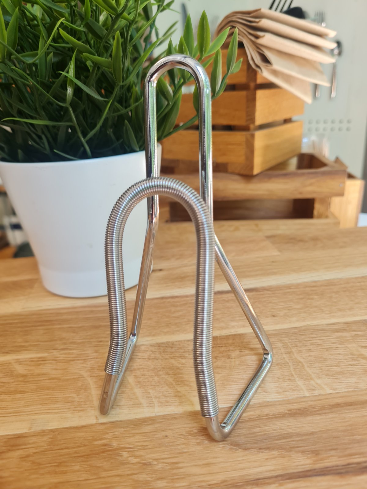 Салфетник пружина